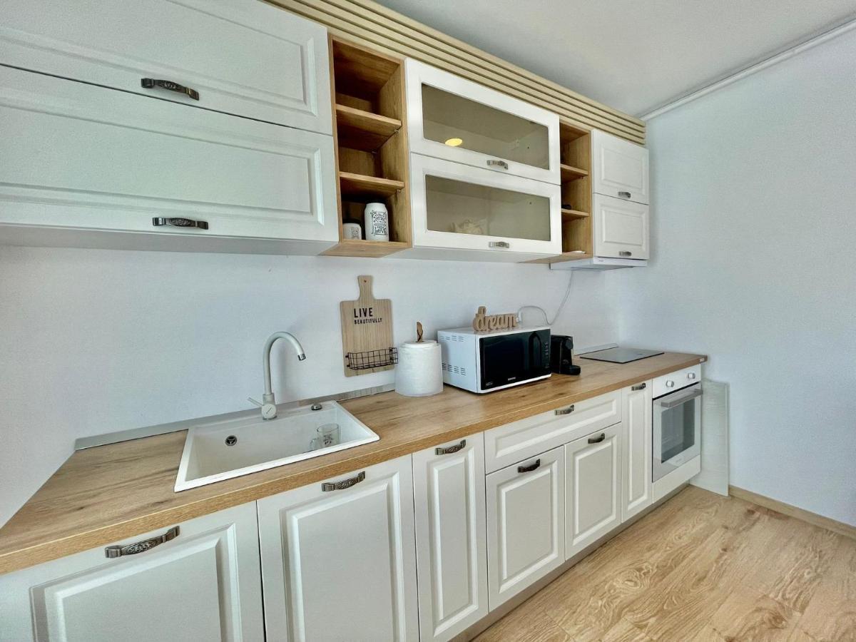 Residence Odaile #1 Otopeni Esterno foto