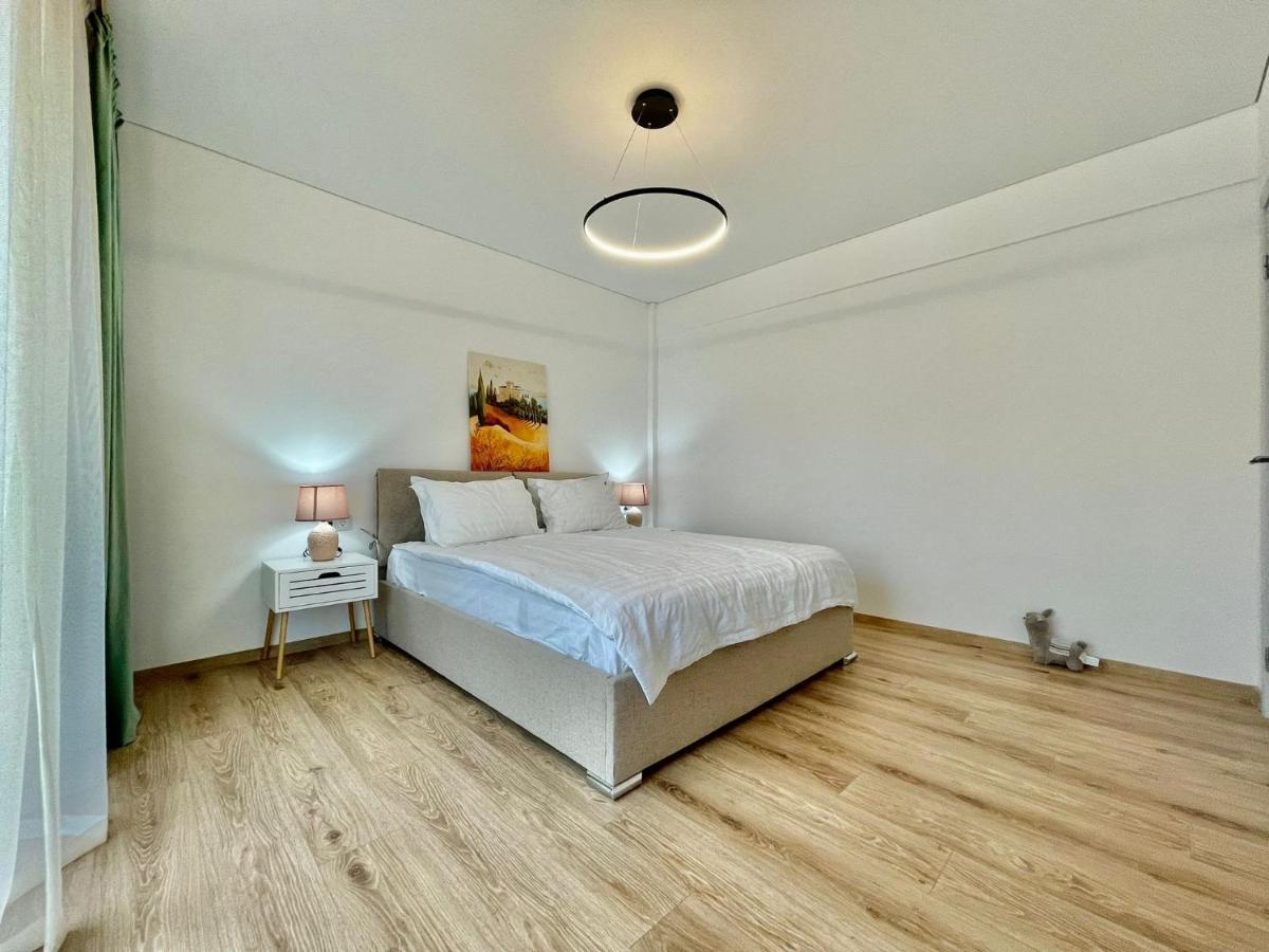 Residence Odaile #1 Otopeni Esterno foto